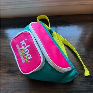 Igloo Stay Cool Fanny Pack Cooler